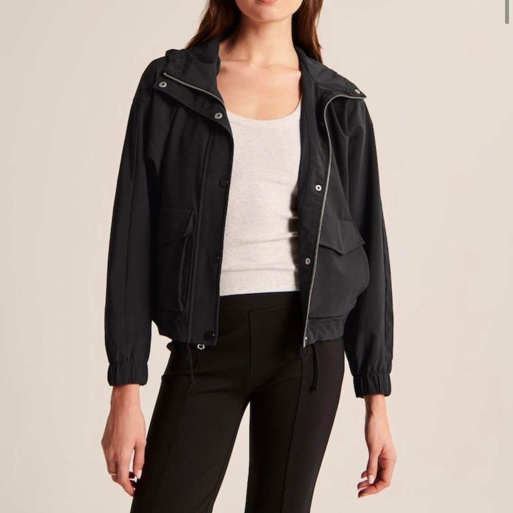 NWT Black Abercrombie Traveler’s Jacket/Windbreaker, size XS